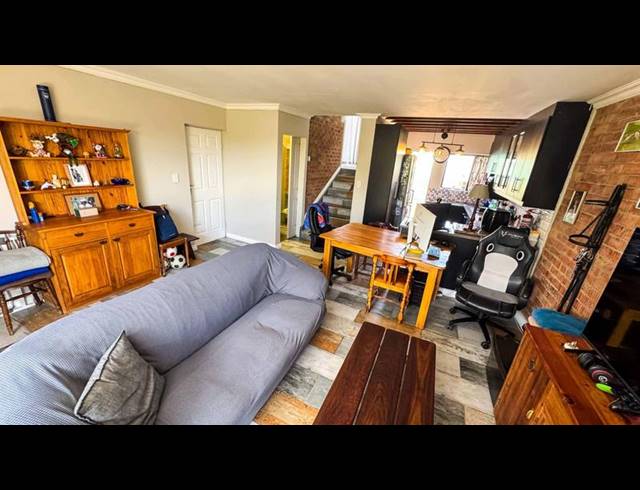 2 BEDROOM TOWNHOUSE FOR SALE IN DANA BAY